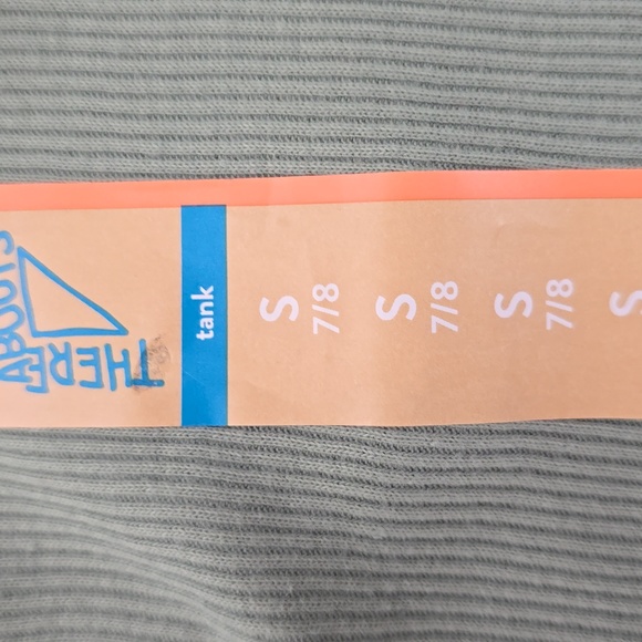 CARTER'S AND THEREABOUTS GIRLS TANK TOP BUNDLE SIZE SMALL 7 - Picture 10 of 11